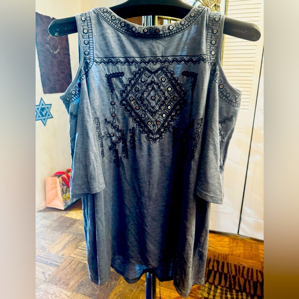 Chico’s Embellished Gray Cold Shoulder Tunic - Picture 2 of 3
